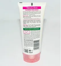 Garnier Sakura Glow Hyaluron Face Wash 100 ml